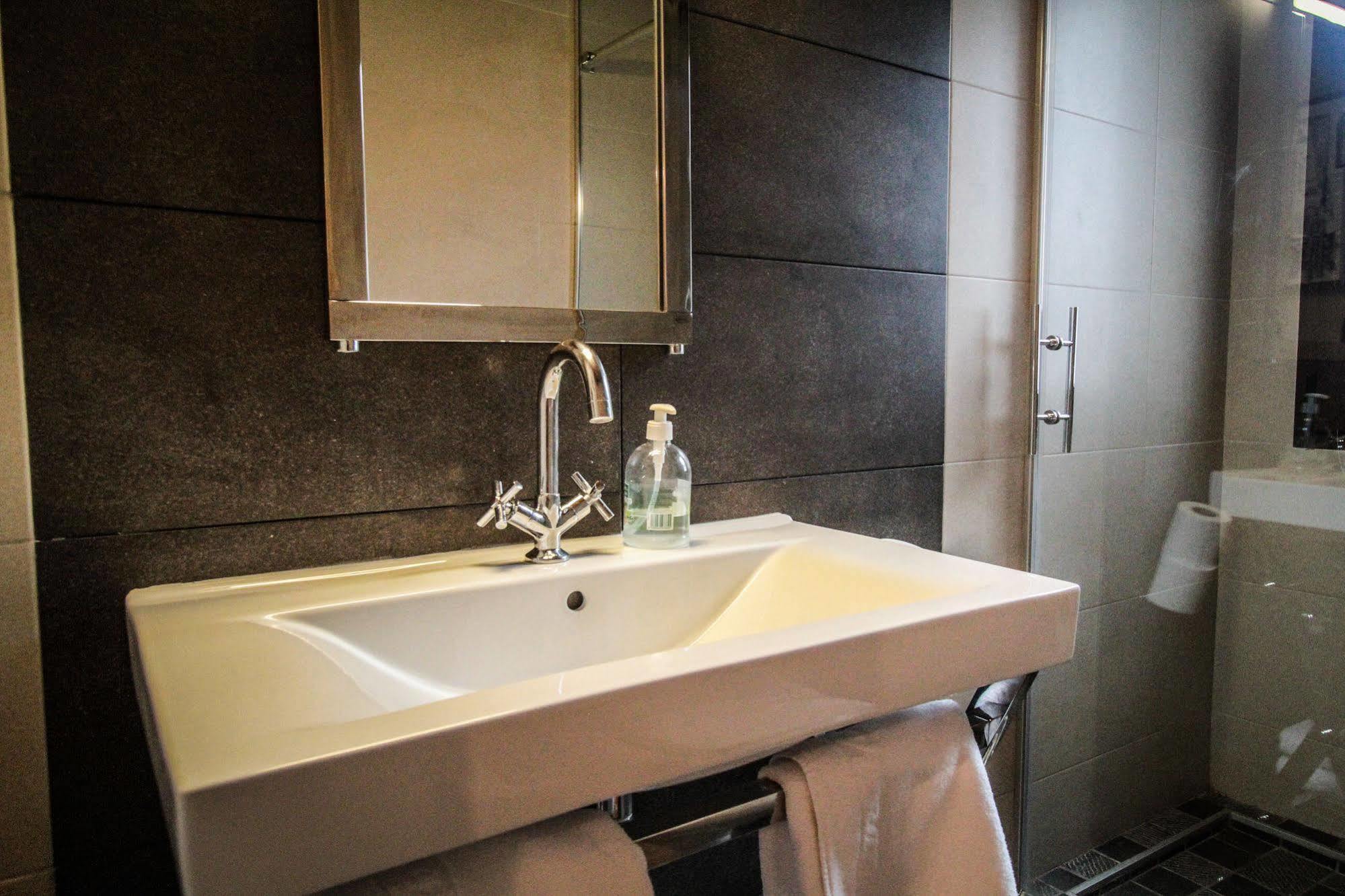 Apartamentos Turisticos Aguas De Viznar Ngoại thất bức ảnh
