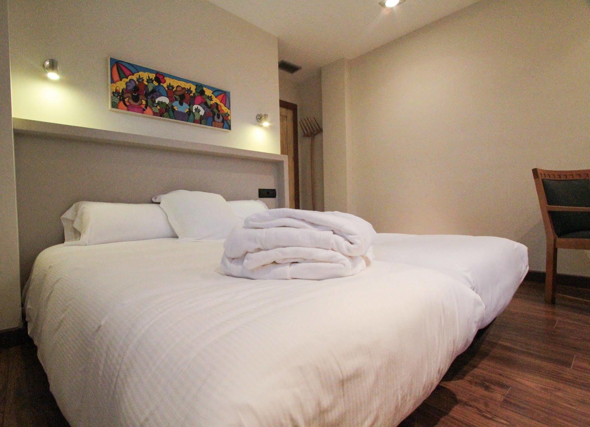 Apartamentos Turisticos Aguas De Viznar Ngoại thất bức ảnh