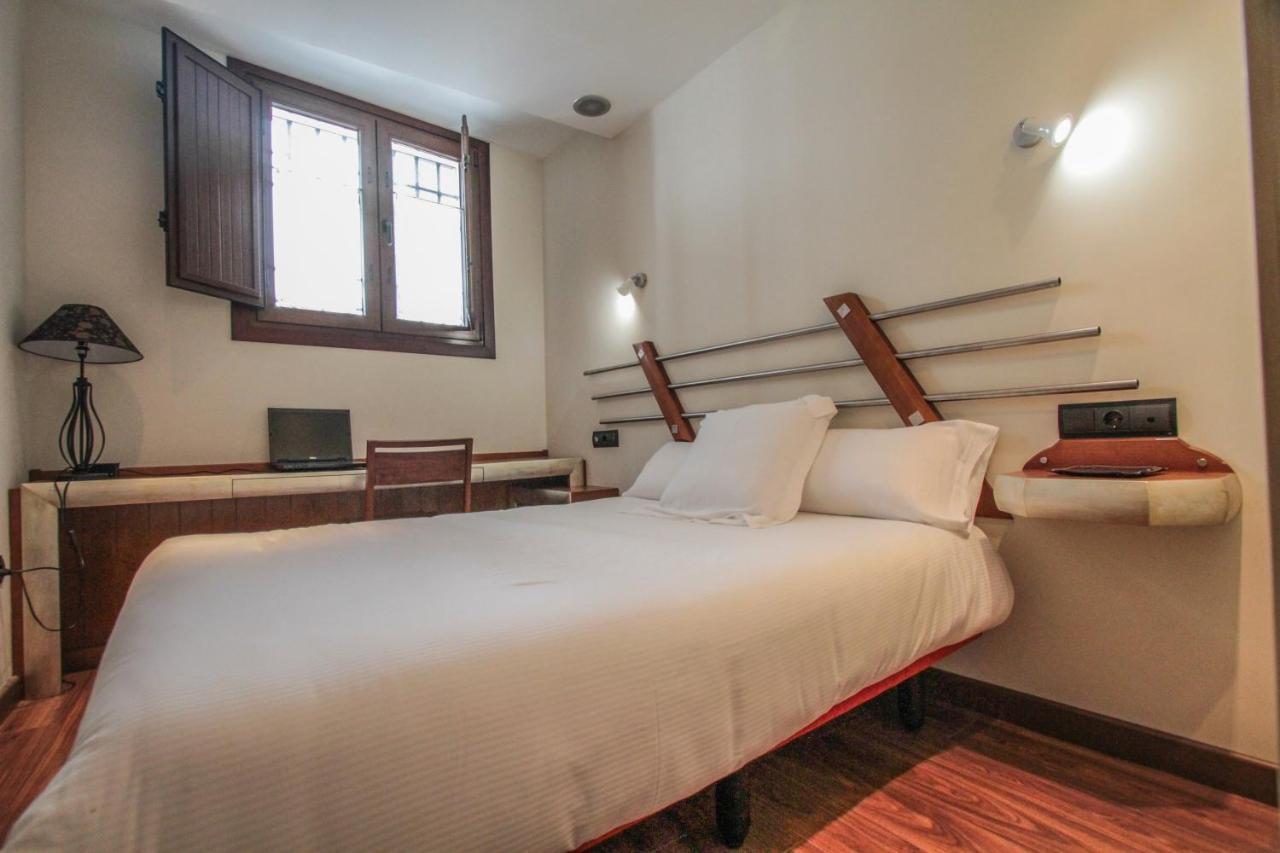 Apartamentos Turisticos Aguas De Viznar Ngoại thất bức ảnh